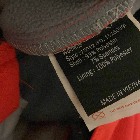 Obermeyer ski pants in hot pink - Picture 15 of 16